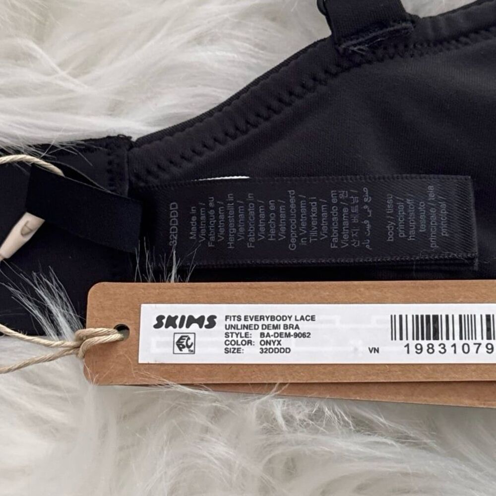 Skims Fits Everybody Lace Demi Underwire Bra Onyx Size 32DDDD - Picture 7 of 7
